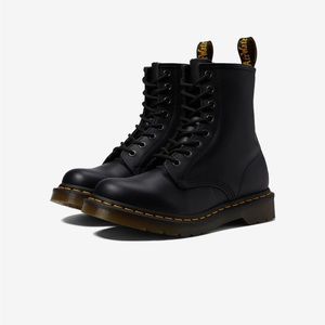 Classic original Dr Martin’s Airwalk Boots EUC